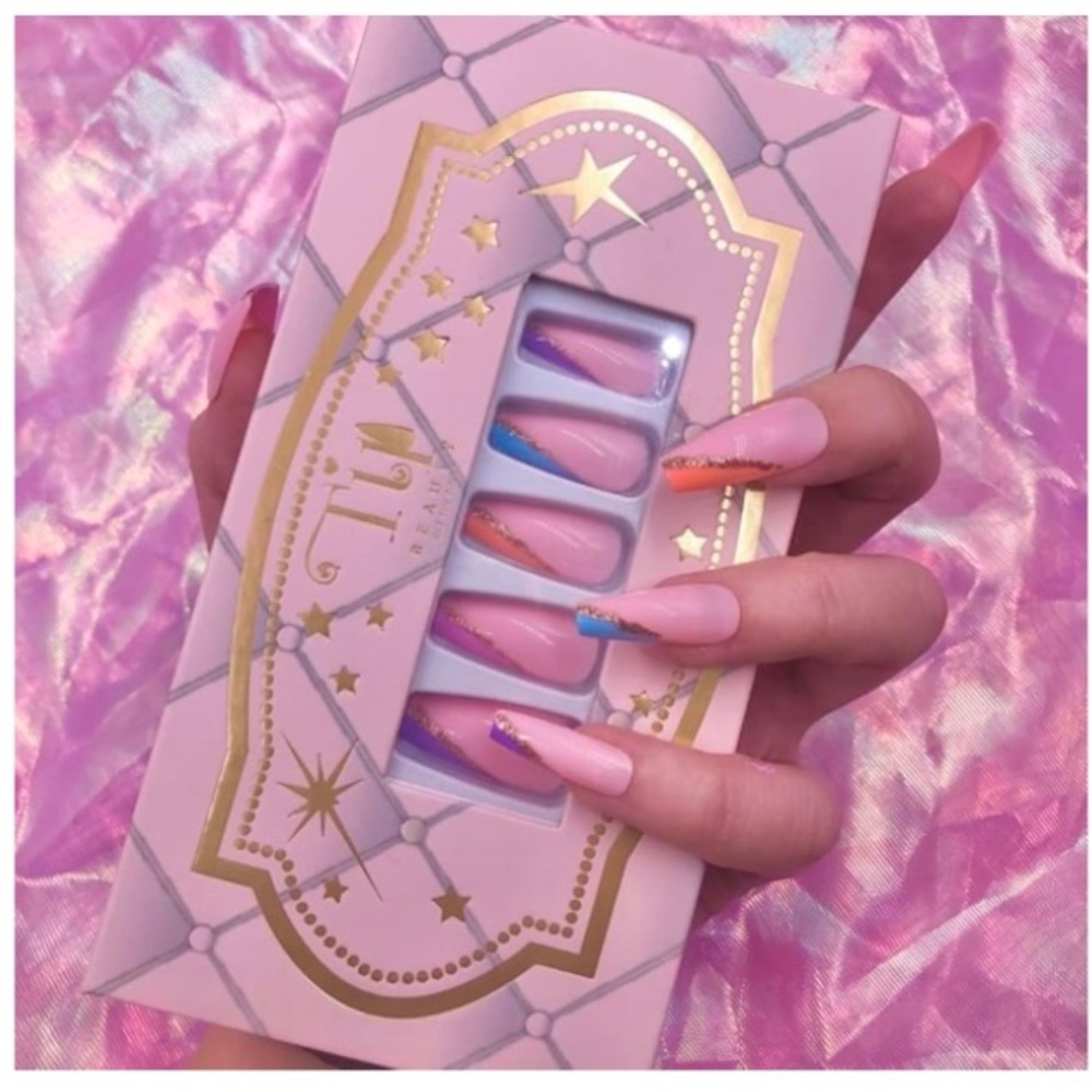 Tip Beauty Press-On Nails Coffin Pink Colored Tips